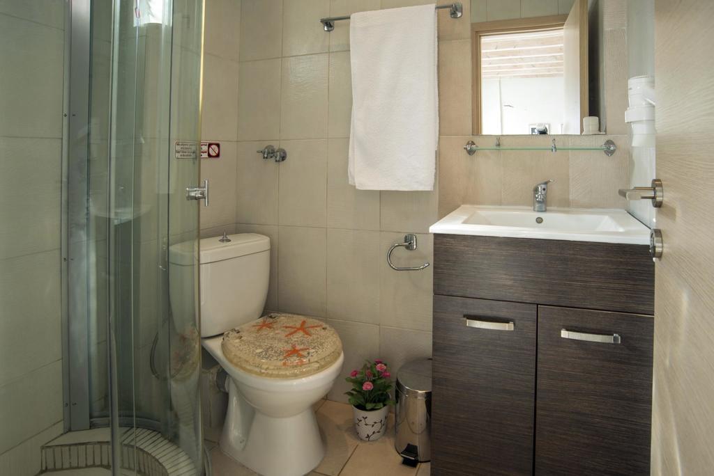 Studios Niki Lákka Rom bilde